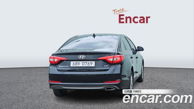 Hyundai Sonata LPI Smart — пробег 204 677 км — фото 4 из 5