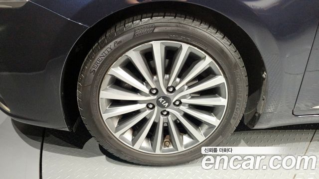 Kia K7 из Кореи Encar