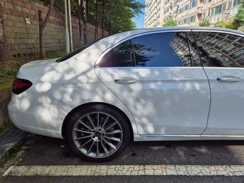 Mercedes-Benz E-Class E450 4MATIC Exclusive — пробег 25 000 км — фото 4 из 5