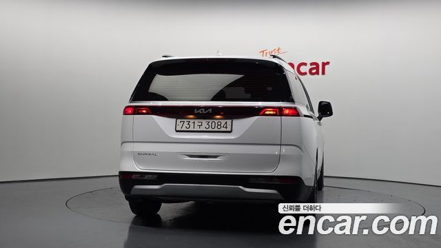 Kia Carnival Gasoline 11-Seater Prestige — пробег 69 009 км — фото 4 из 5