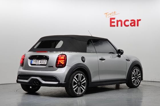 Mini Cooper Convertible Classic Third Generation — пробег 61 990 км — фото 2 из 5