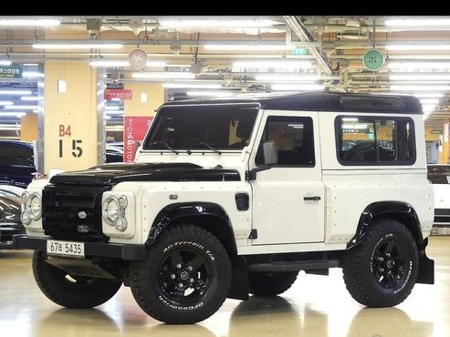 Land Rover Defender 90 — пробег 70 103 км — фото 3 из 5