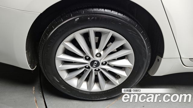 Kia K7 из Кореи Encar
