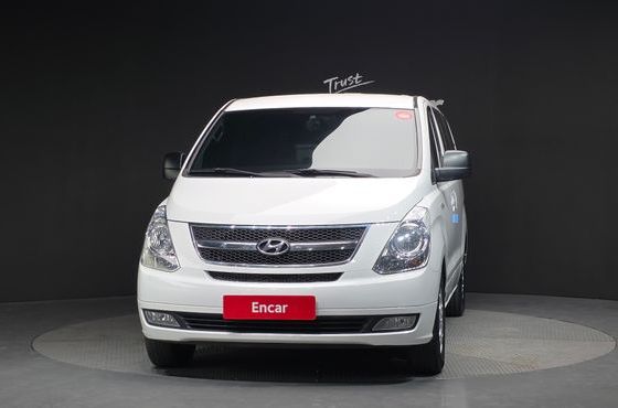 Hyundai Starex 12-Seater Wagon CVX Luxury — пробег 161 404 км — фото 3 из 5