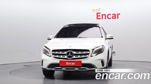 Mercedes-Benz GLA-Class GLA220 Premium — пробег 87 525 км — фото 3 из 5