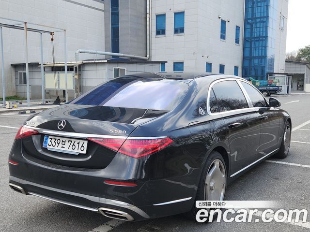 Mercedes-Benz S-Class Maybach S580 4MATIC — пробег 135 000 км — фото 4 из 5