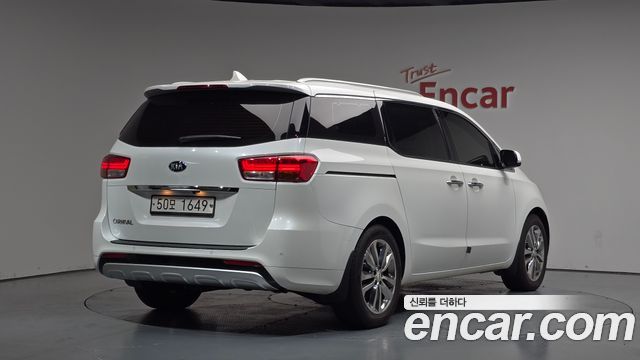 Kia Carnival из Кореи Encar
