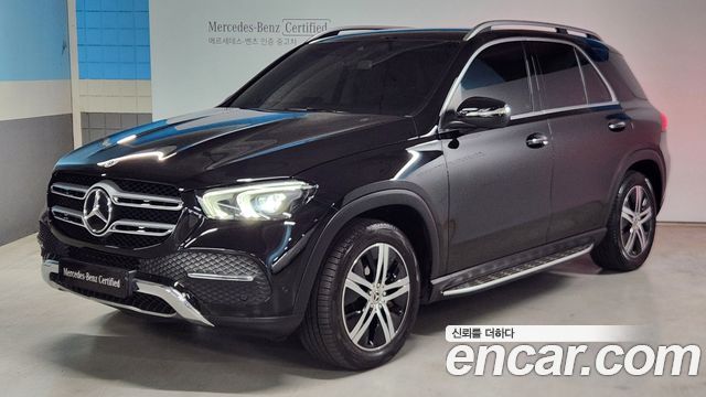 Mercedes-Benz GLE-Class GLE300d 4MATIC — пробег 67 000 км — фото 1 из 5