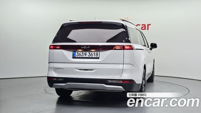 Kia Carnival из Кореи Encar