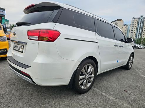 Kia Carnival 9-seater Prestige — пробег 220 190 км — фото 2 из 5