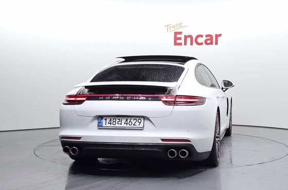 Porsche Panamera 3.0 AWD — пробег 74 264 км — фото 4 из 5