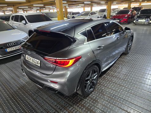 Infiniti Q30 2.0 Premium — пробег 144 178 км — фото 3 из 5