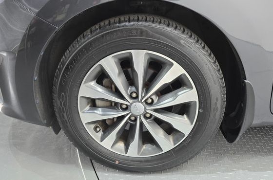 Kia Carnival 9-seater Luxury — пробег 126 256 км — фото 5 из 5