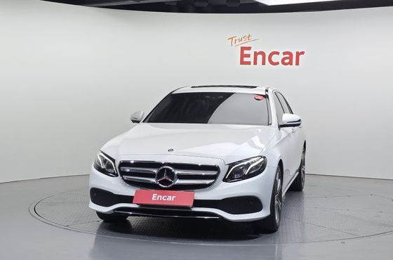 Mercedes-Benz E-Class E300 4MATIC Avnatgarde — пробег 86 951 км — фото 3 из 5