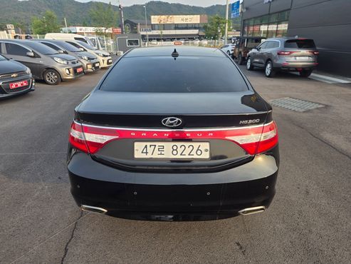 Hyundai Grandeur HG300 Premium — пробег 81 780 км — фото 4 из 5