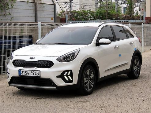 Kia Niro 1.6 HEV Prestige — пробег 59 895 км — фото 2 из 5
