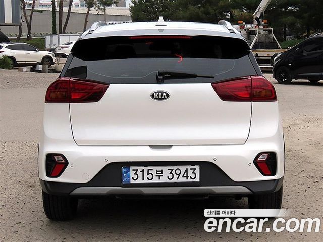 Kia Niro из Кореи Encar