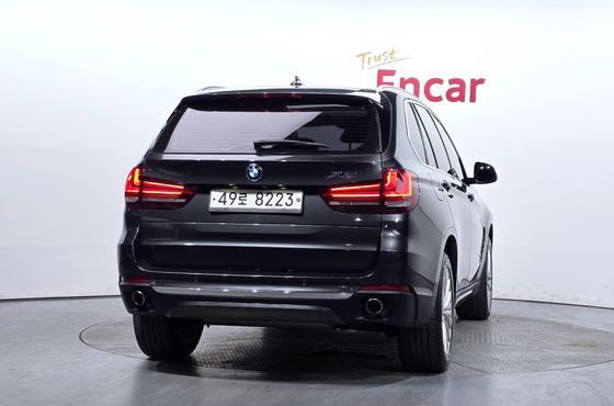 BMW X5 xDrive 30d — пробег 190 647 км — фото 4 из 5