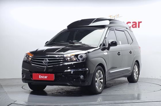Ssangyong KORANDO 4WD Chateau 9-seater High-roof — пробег 48 028 км — фото 1 из 5