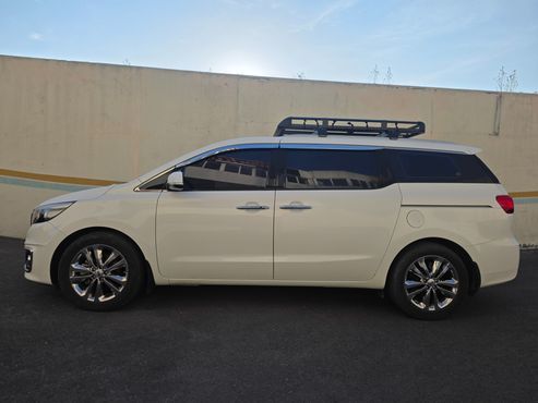 Kia Carnival 9-seater Noblesse — пробег 79 889 км — фото 3 из 5
