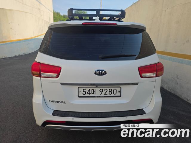 Kia Carnival из Кореи Encar