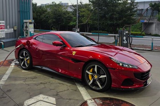 Ferrari Portofino M 3.9 V8 — пробег 7 500 км — фото 1 из 5