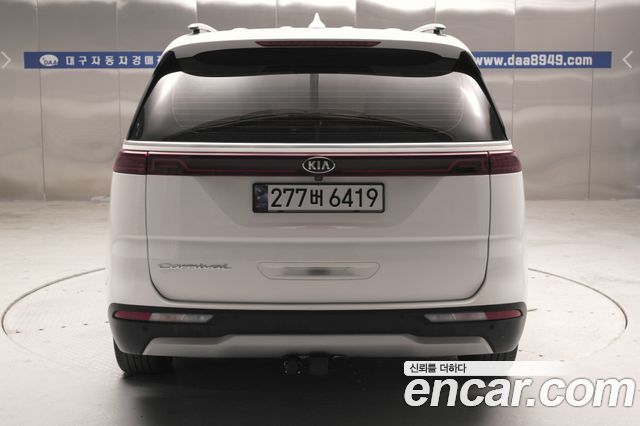 Kia Carnival Diesel 9-Seater Prestige — пробег 174 011 км — фото 4 из 5