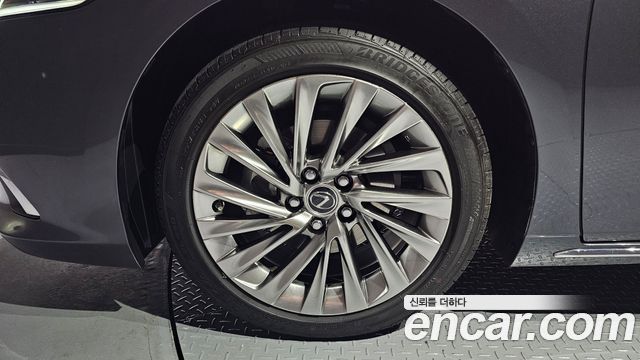 Lexus ES из Кореи Encar