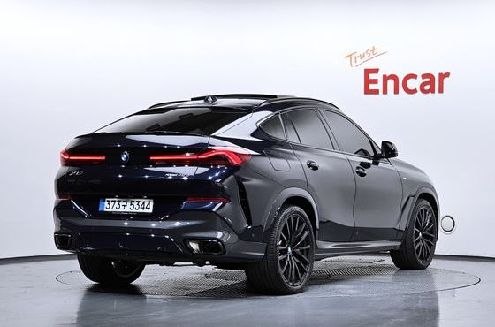 BMW X6 xDrive40d M Sport Online Exclusive — пробег 9 275 км — фото 2 из 5