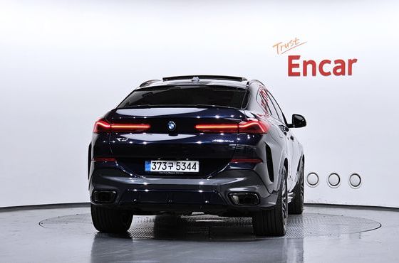 BMW X6 xDrive40d M Sport Online Exclusive — пробег 9 275 км — фото 4 из 5