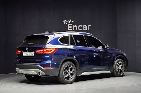 BMW X1 xDrive 20d xLine — пробег 64 185 км — фото 2 из 5