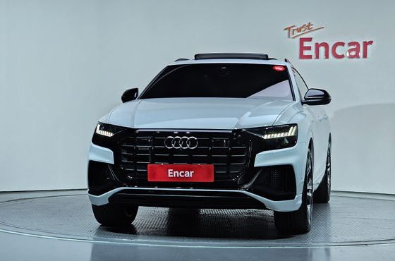 Audi Q8 55 TFSI Quattro Premium — пробег 30 464 км — фото 3 из 5