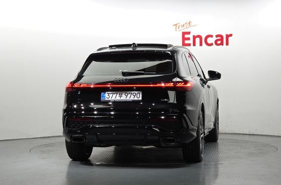 Audi Q5 45 TFSI Quattro S Line Black Ediiton — пробег 3 044 км — фото 4 из 5