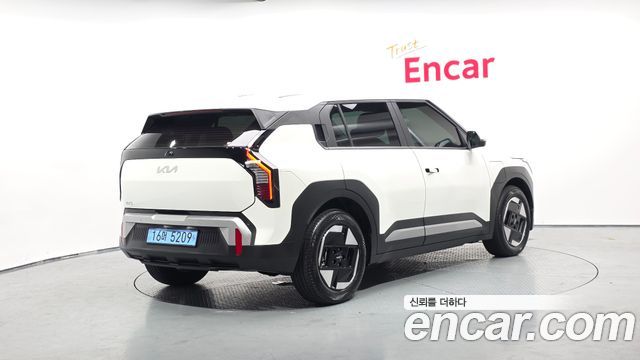 Kia EV3 из Кореи Encar