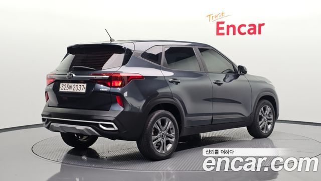 Kia Seltos из Кореи Encar