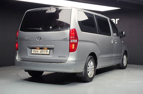 Hyundai Starex 3-Seater VAN Smart — пробег 189 479 км — фото 2 из 5