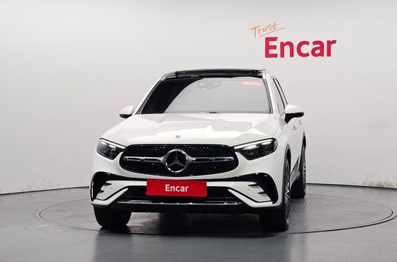 Mercedes-Benz GLC-Class GLC300 4MATIC AMG Line — пробег 8 073 км — фото 3 из 5