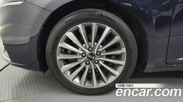 Kia K7 из Кореи Encar