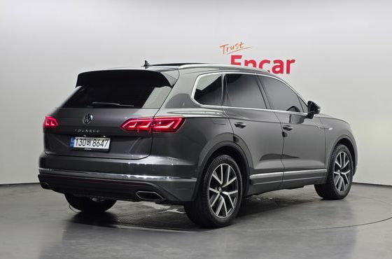 Volkswagen Touareg 3.0 TDI Prestige — пробег 51 716 км — фото 2 из 5
