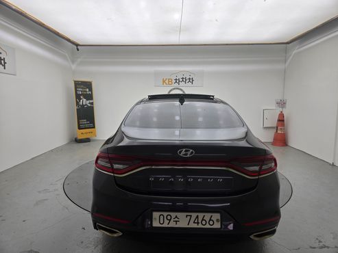 Hyundai Grandeur 2.4 Modern — пробег 168 000 км — фото 4 из 5