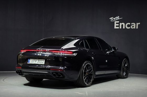 Porsche Panamera 4.0 GTS — пробег 39 813 км — фото 2 из 5