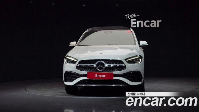 Mercedes-Benz GLA-Class GLA250 4MATIC — пробег 76 130 км — фото 3 из 5