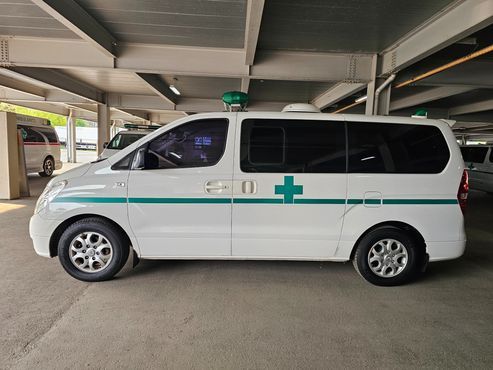 Hyundai Starex Ambulance — пробег 17 000 км — фото 2 из 5