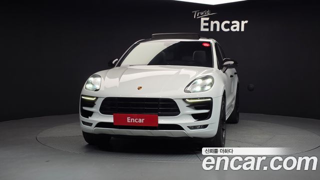 Porsche Macan 3.0 GTS 95B — пробег 142 856 км — фото 3 из 5