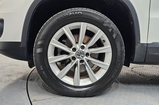 Volkswagen Tiguan 2.0 TDI Comfort 5N — пробег 315 630 км — фото 5 из 5