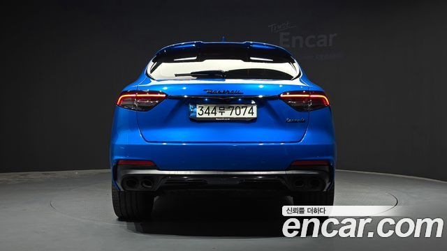 Maserati Levante из Кореи Encar