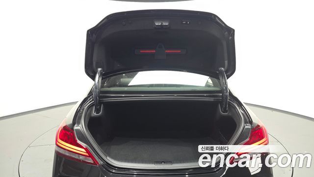 Genesis G70 из Кореи Encar