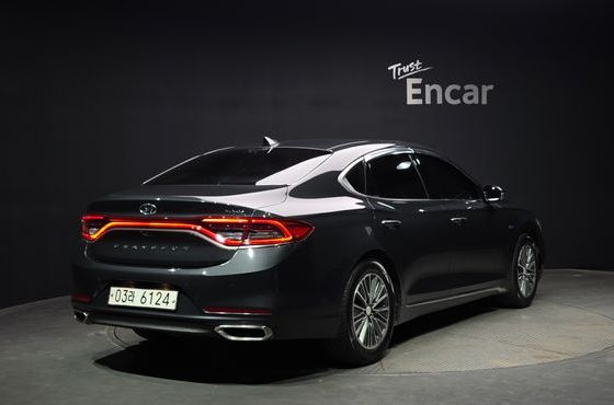Hyundai Grandeur Premium — пробег 243 489 км — фото 2 из 5