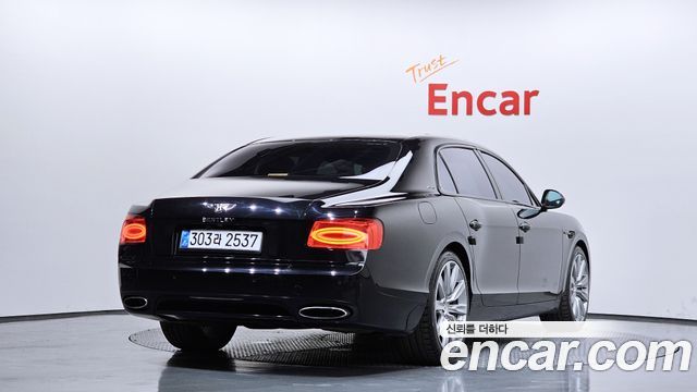 Bentley Flying Spur из Кореи Encar