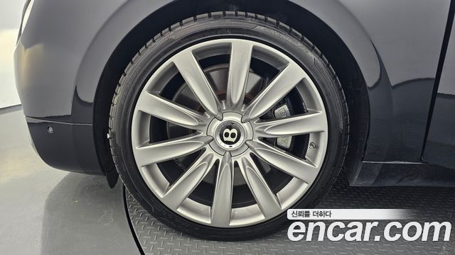 Bentley Flying Spur из Кореи Encar